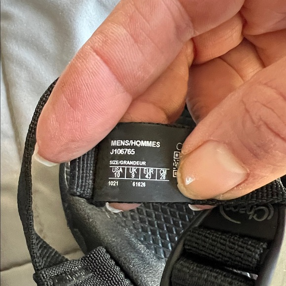 Chaco Cloud men’s sandals with arch support. Black. Size 10. Good condition. - Picture 10 of 10